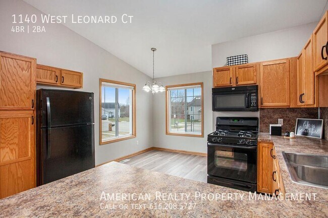 Foto del edificio - 1140 W Leonard Ct