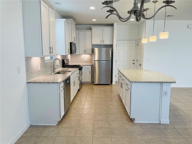 Building Photo - 173 Mayney Ln.