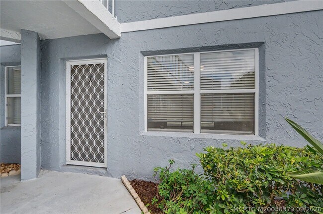 Building Photo - 3236 SE Aster Ln
