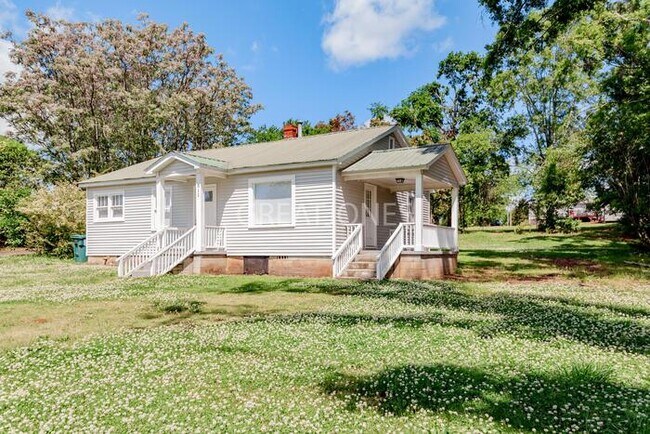 Building Photo - 511 Shiloh Rd