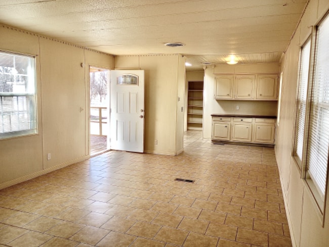 Building Photo - 6345 Dona Ana Rd