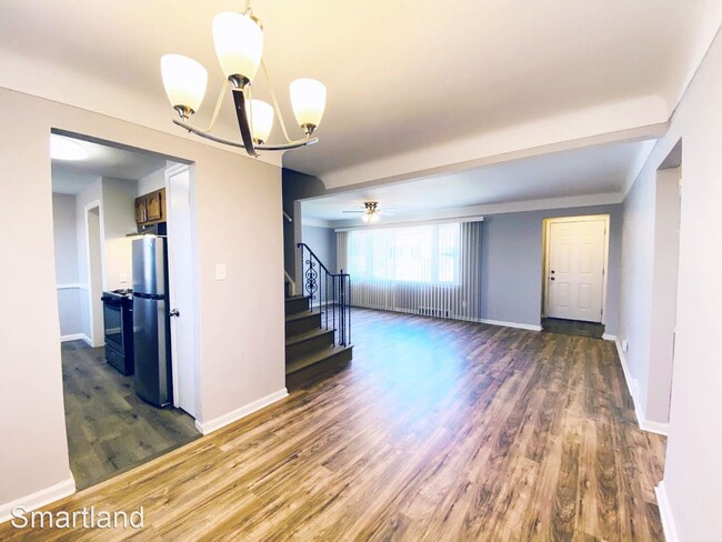 Building Photo - 3 br, 1 bath House - 20001 Grand Boulevard