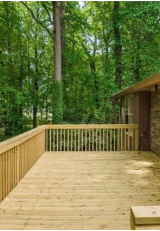 Foto del edificio - 651 Mountainbrooke Cir SW