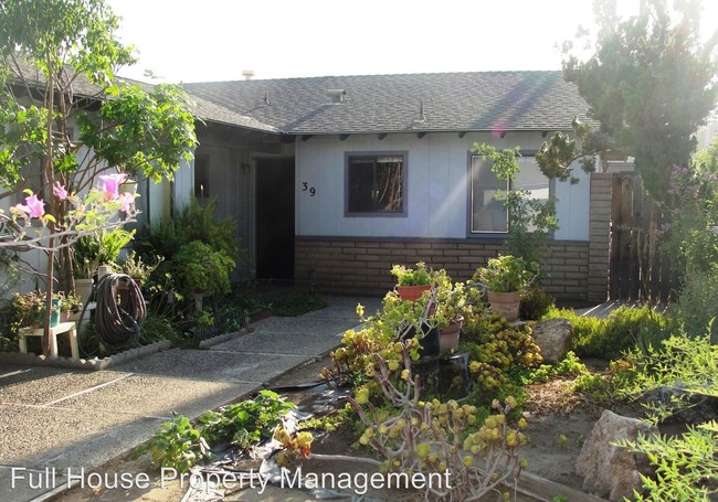 Building Photo - 2 br, 2 bath Apartment - 39 Carmelita