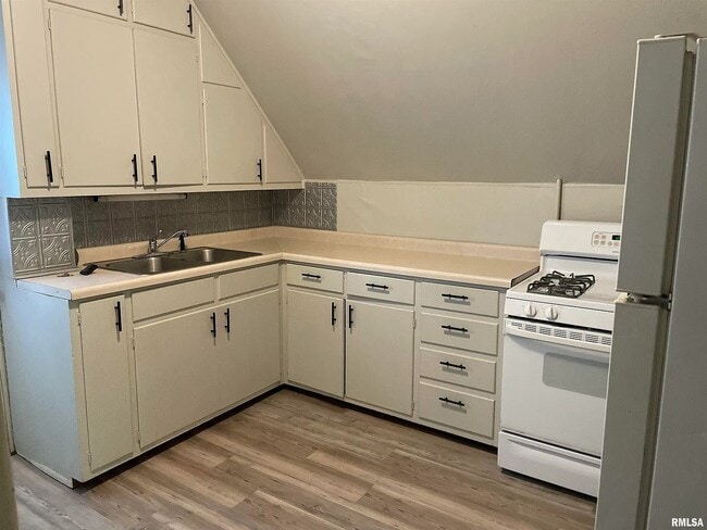 Building Photo - 2927 Fair Ave