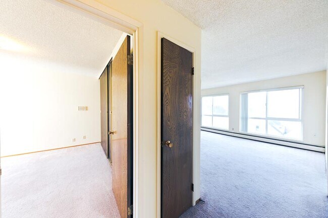 Building Photo - 721 Arguello Blvd