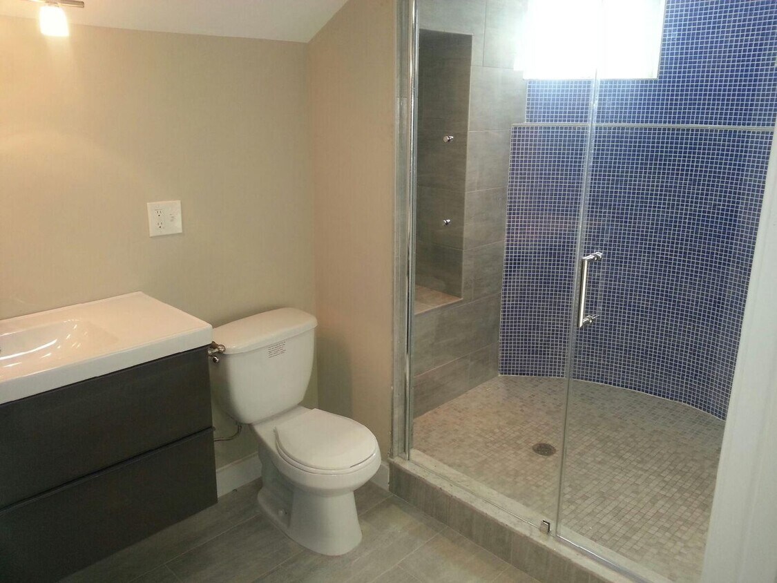 Foto del edificio - 5Br/3.5Bth, close to Northeastern Univ. La...