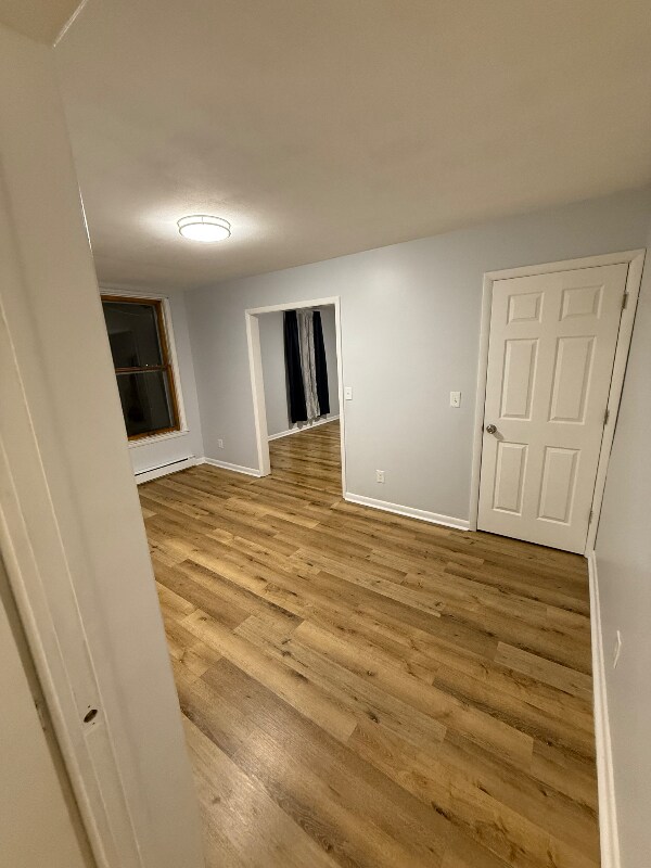 Foto del edificio - 216 Lamont Ave