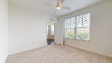 Interior Photo - Essex Luxe Apartments