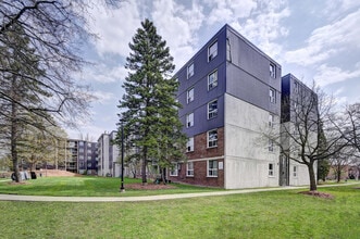 Building Photo - Campell Court Apartments