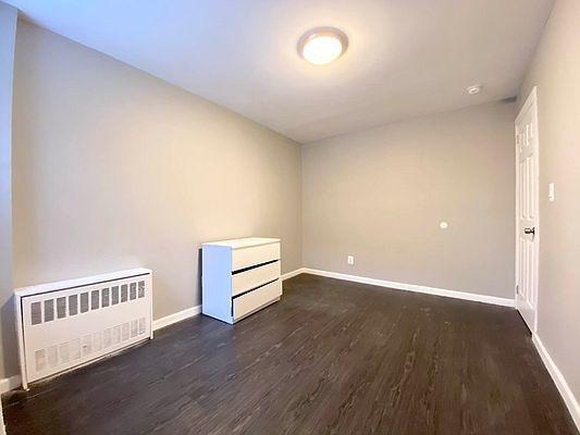 Foto del edificio - 2 bedroom in BRONX NY 10467