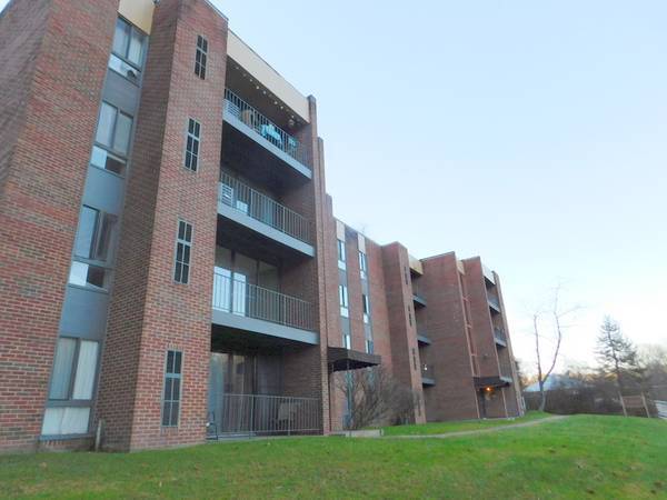 Foto del edificio - 5050 DOYLE ROAD304