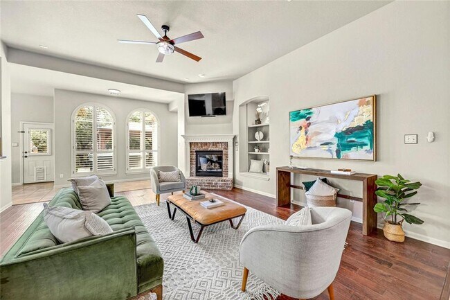 Building Photo - Incredible 4-Bedroom Home for Rent in Red ...