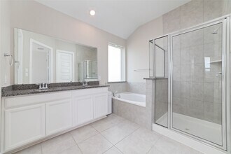 Building Photo - 24707 Harbor Terrace Ln