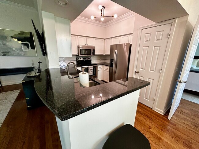 Foto del edificio - 3777 Peachtree Rd NE