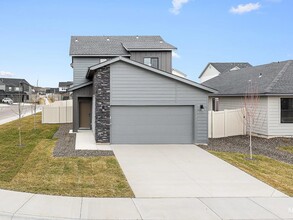 Building Photo - 10574 W Teratai St