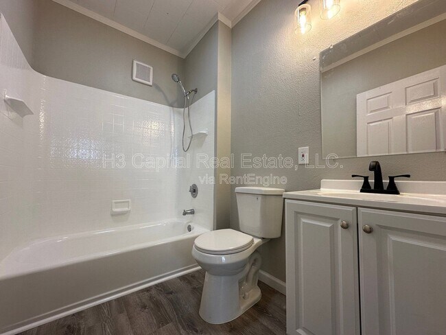 Foto del edificio - 855 E Acton Ave