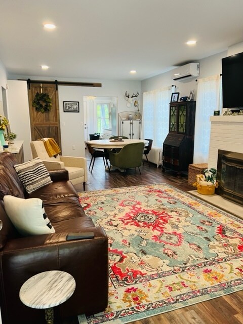 Foto del edificio - 2527 Fairview Ave