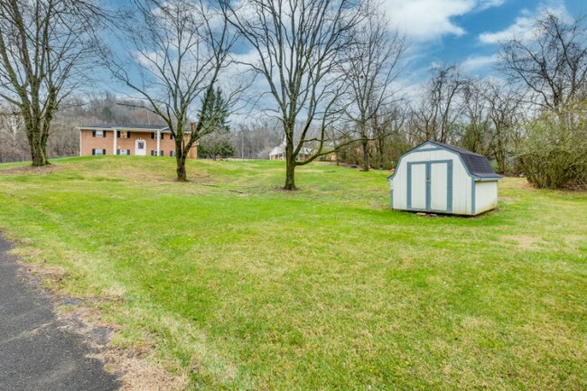 Foto del edificio - 134 Howes Chapel Rd