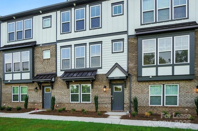 Foto del edificio - 5033 Westmead Ln