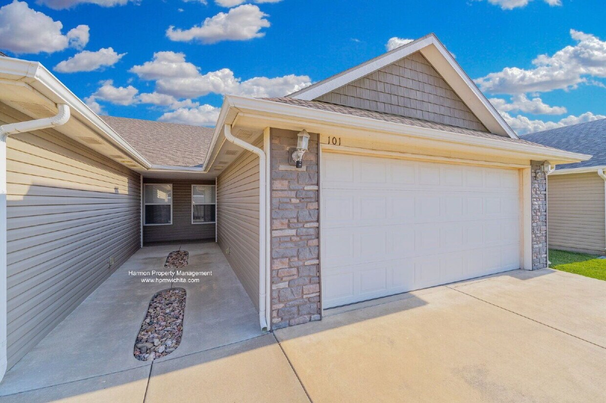 Foto principal - 5326 N Hillside St