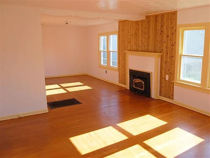 12542 5th Ave NE, Seattle, WA 98125 House Rental in Seattle, WA