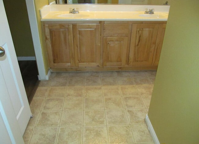 Building Photo - 8770 S Cadence Crossing Way