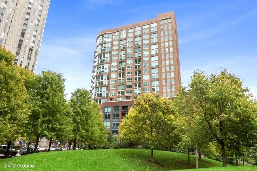 600 N Kingsbury St Unit 1002, Chicago, IL 60654 Condo for Rent in