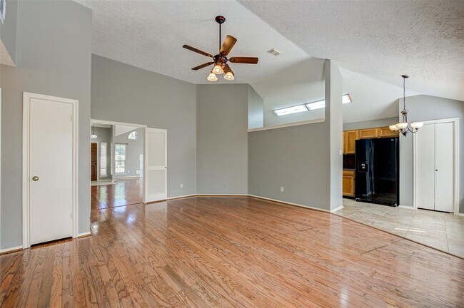 Building Photo - 4914 Pecan Grove Dr