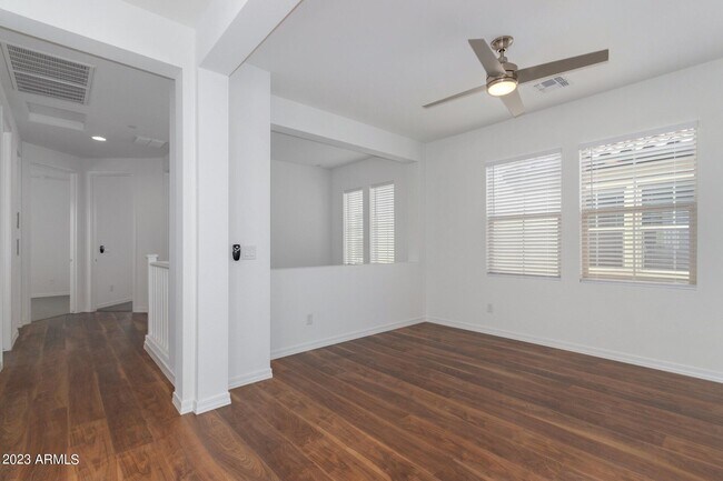 Building Photo - 1837 S Follett Way