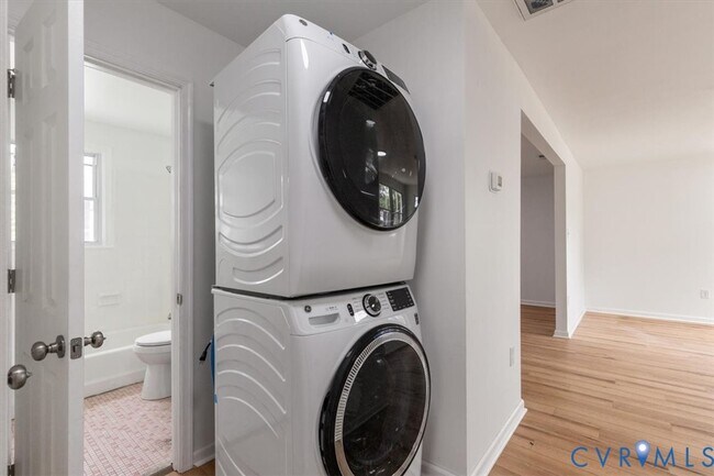 Foto del edificio - 1806 Sussex St