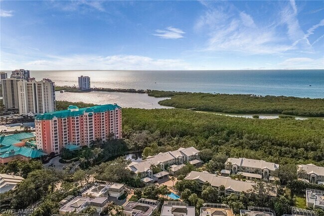 Foto del edificio - 5895 Chanteclair Dr