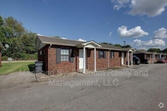 Building Photo - 19-419 Thompsonville Ln