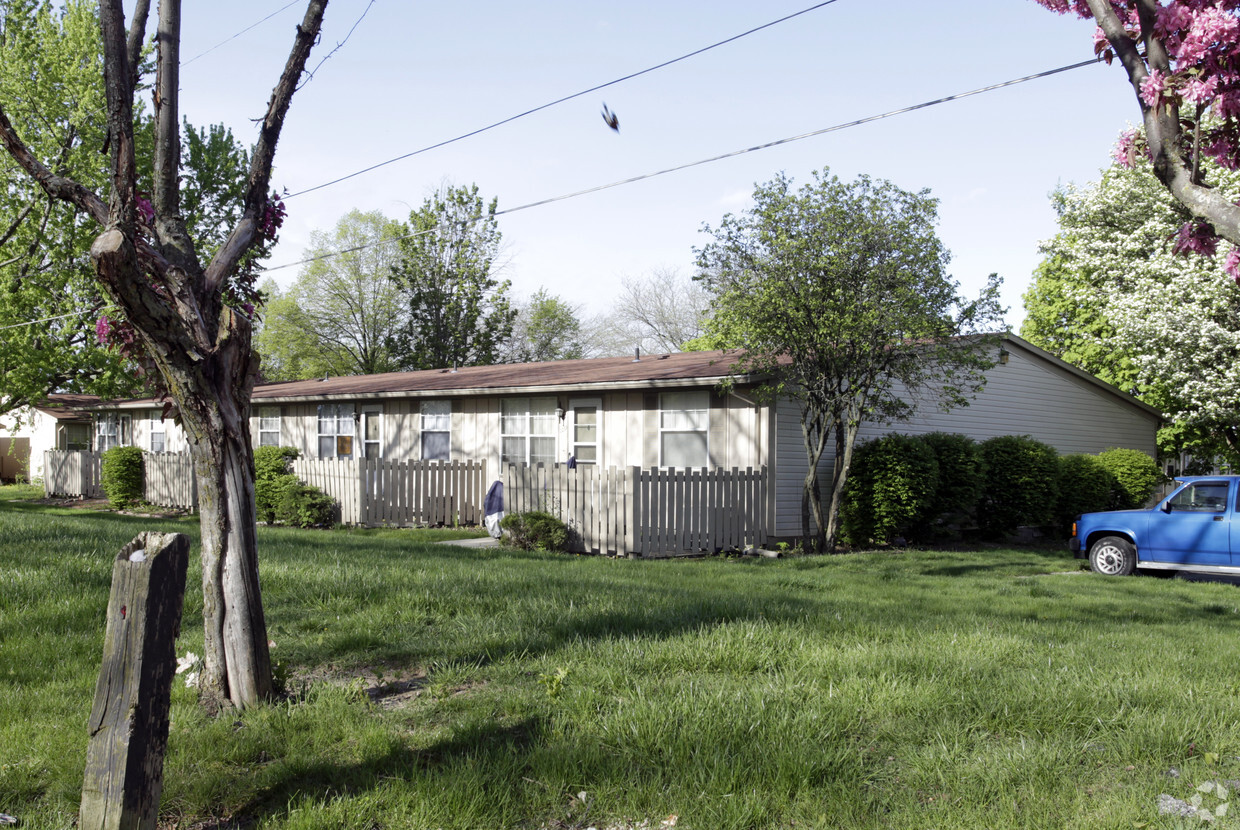 Building Photo - Bent Tree Apartments
