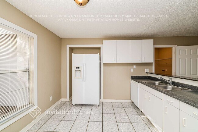 Building Photo - 417 Oakleaf Blvd