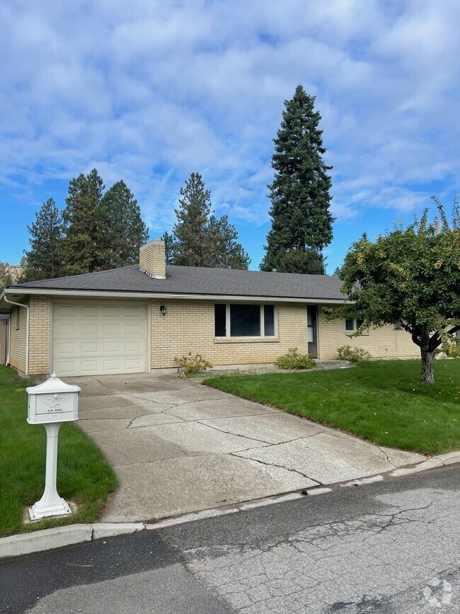 Pine Wood Homes Condos for Rent Spokane, WA 1 Rentals