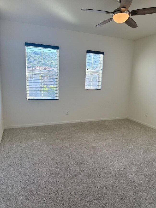 Building Photo - 1061 Viognier Wy