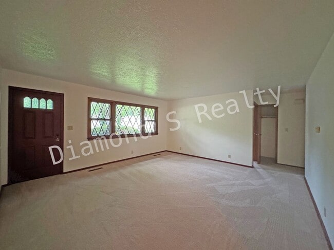 Building Photo - Charming 3 bedroom home close to Cooper So...