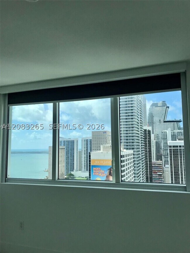 Foto del edificio - 244 Biscayne Blvd