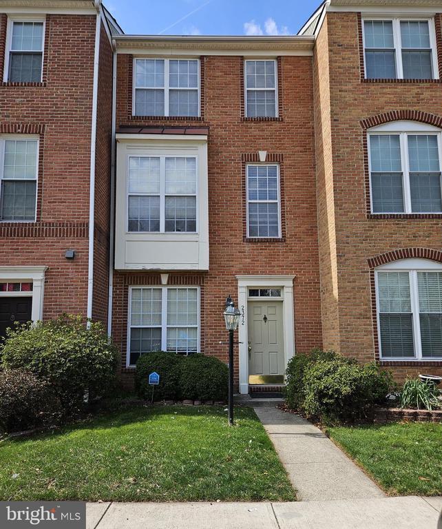 Foto principal - 2372 Woodland Pond Ln