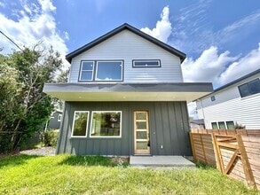 Building Photo - 5605 Samuel Huston Ave