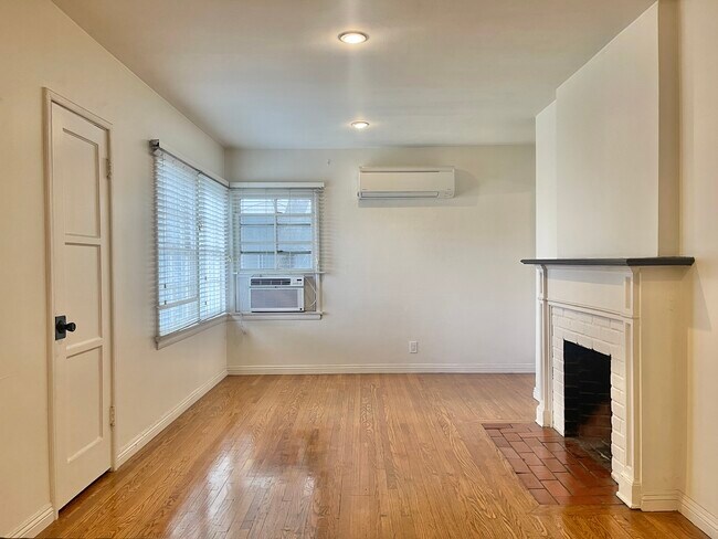 Foto del edificio - 5435 Colfax Ave