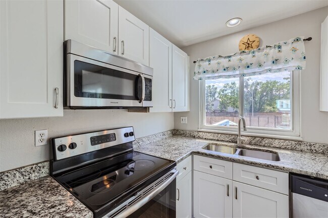 Foto del edificio - 2632 Prescott Cir W