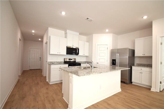 Building Photo - 3071 Laredo Ln