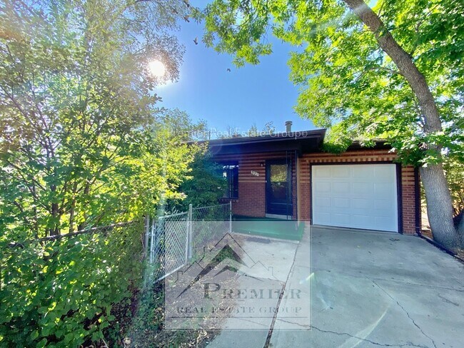 Photo - 321 W Ramona Ave House