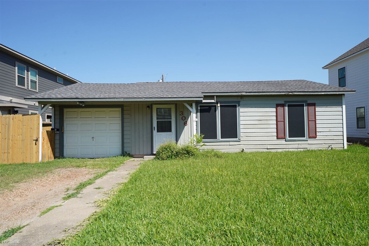 Primary Photo - 2 br, 1 bath House - 306 Poplar St