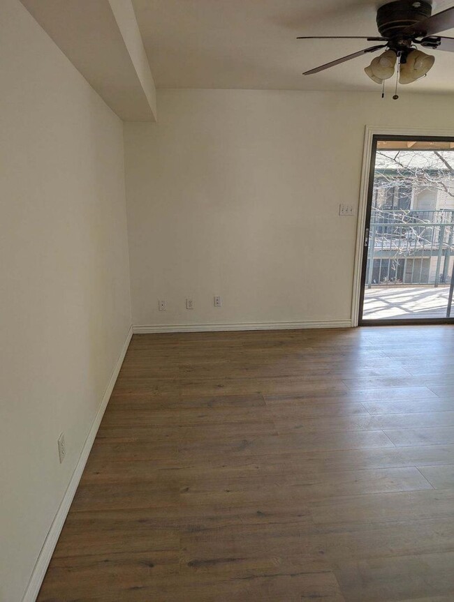 Foto del edificio - Newly Remodeled One Bedroom/ One Bath Condo