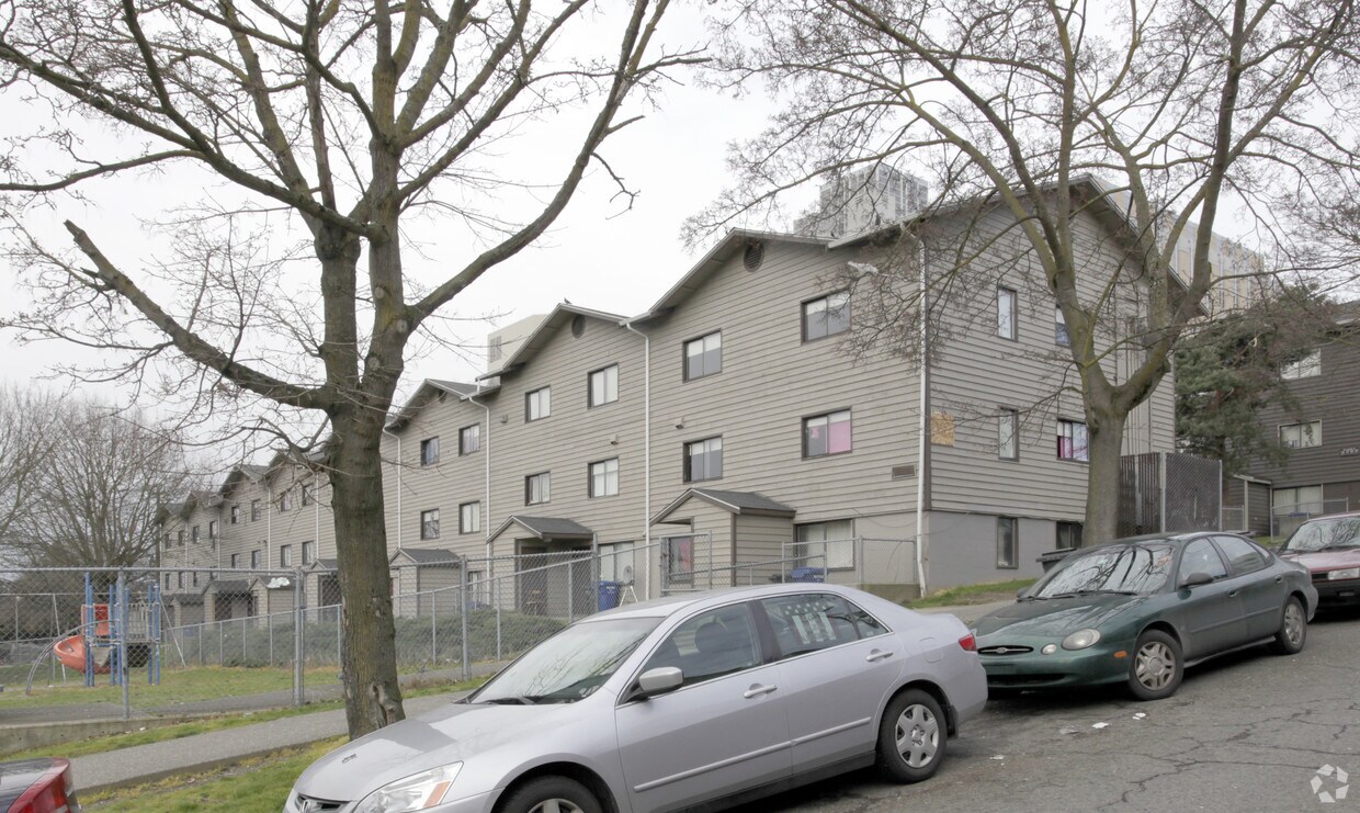 Building Photo - 215 Terry Ave