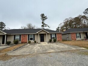 Building Photo - 45129 Durbin Rd