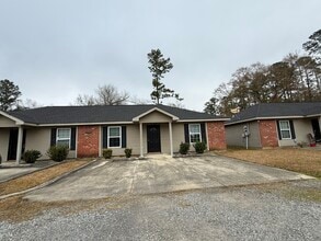 Building Photo - 45129 Durbin Rd
